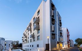 Néméa Appart'Hôtel Vélizy Europe